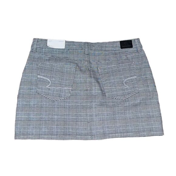American Eagle Super High Rise Mini Skirt Size 16 NWT - Picture 2 of 5